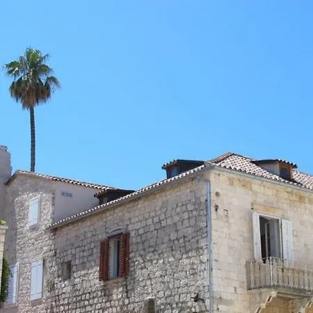 Takoma Hvar Χβαρ