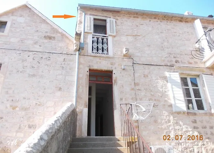 Apartment Takoma Hvar